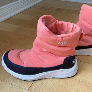 Women's North Face Nuptse II Waterproof Boots -7.5 (38.5 EUR)